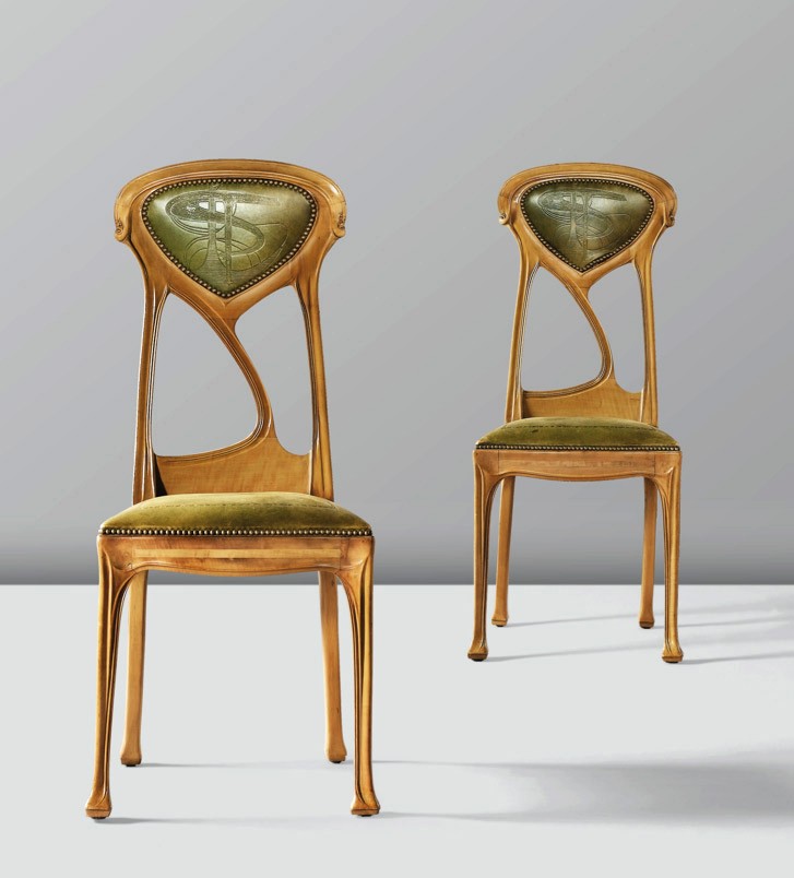 Deux chaises, vente Sotheby's Paris, 16 février 2013 (lot n° 92).