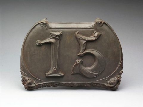 Hector Guimard - Plaque du 15 avenue Perrichont. Musée d’Orsay. OAO 1436. Photo RMN.